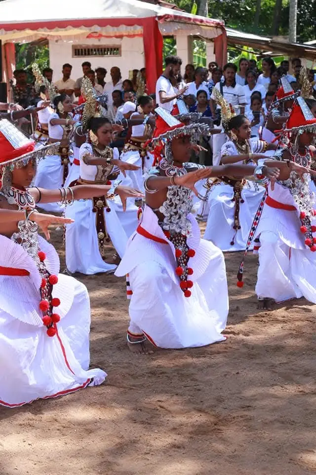 "Wes and Pahimpath Kalaeli Festival" Held Successfully in Padiyathalawa: 42 Children Awarded Certificates & Community Leaders Honored with "Shri Hela Abhiman" Awards